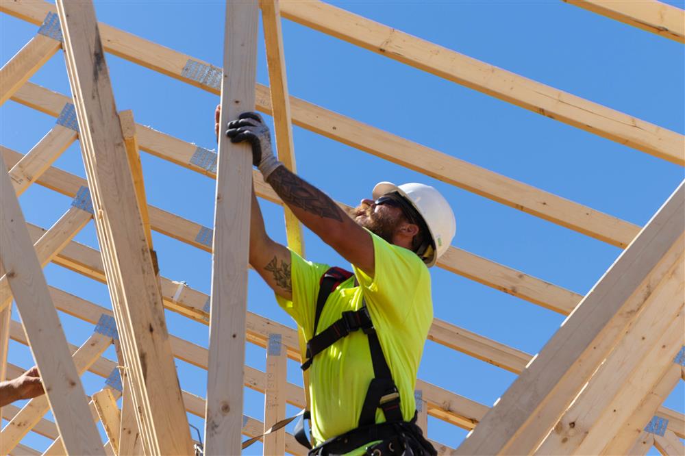 Explore carpentry job opportunities in Oconomowoc, WI